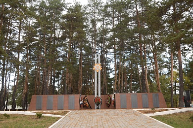 Мемориал односельчанам, погибшим на фронтах Великой Отечественной войны