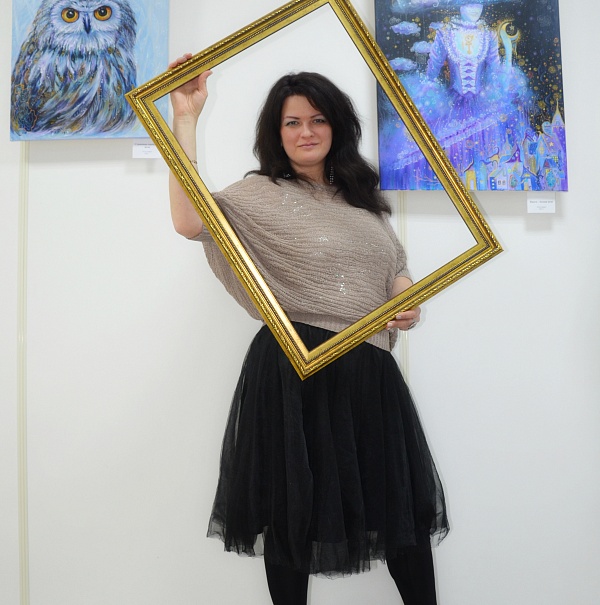 Во Дворце культуры открылась выставка верхнехавской художницы Татьяны Дубининой